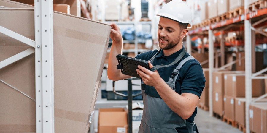 Vai trò của hệ thống WMS trong việc quản lý kho hàng trong logistics